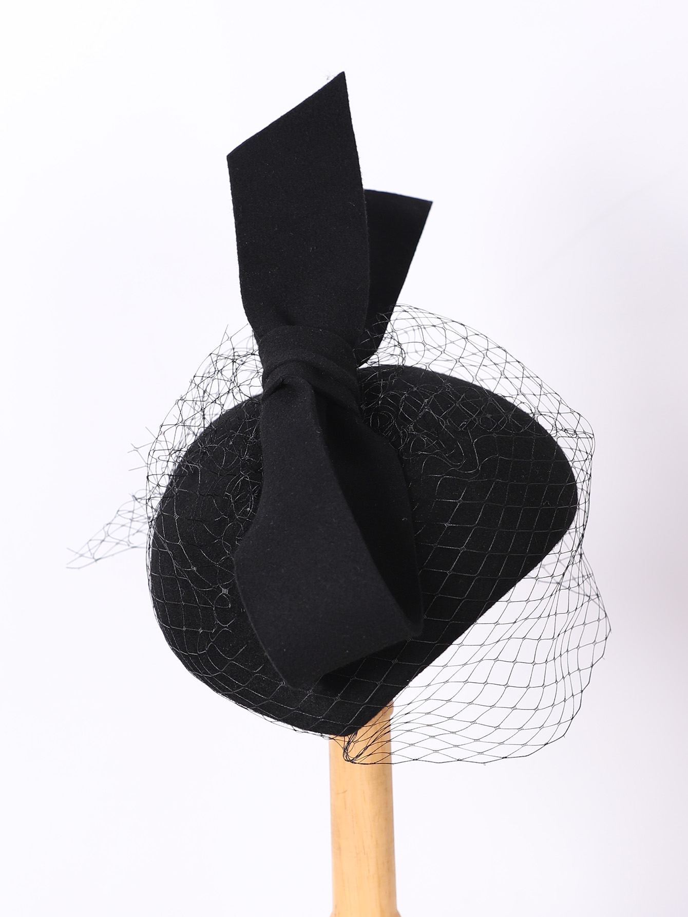 French White Beret Fascinator  - Beret French Wool のレビューと価格